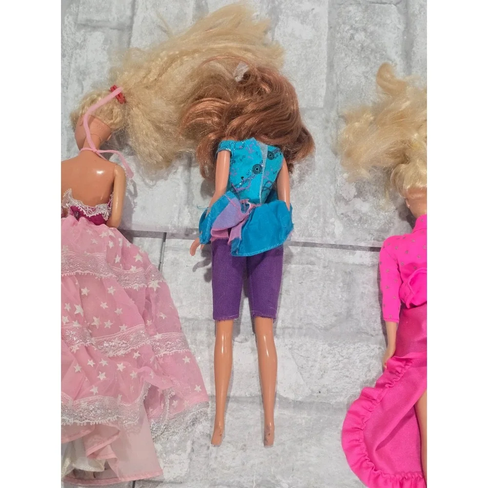 Barbie Vintage 1966 Doll Lot of‎ 3 Different Dolls Mattel Dressed, No shoes
